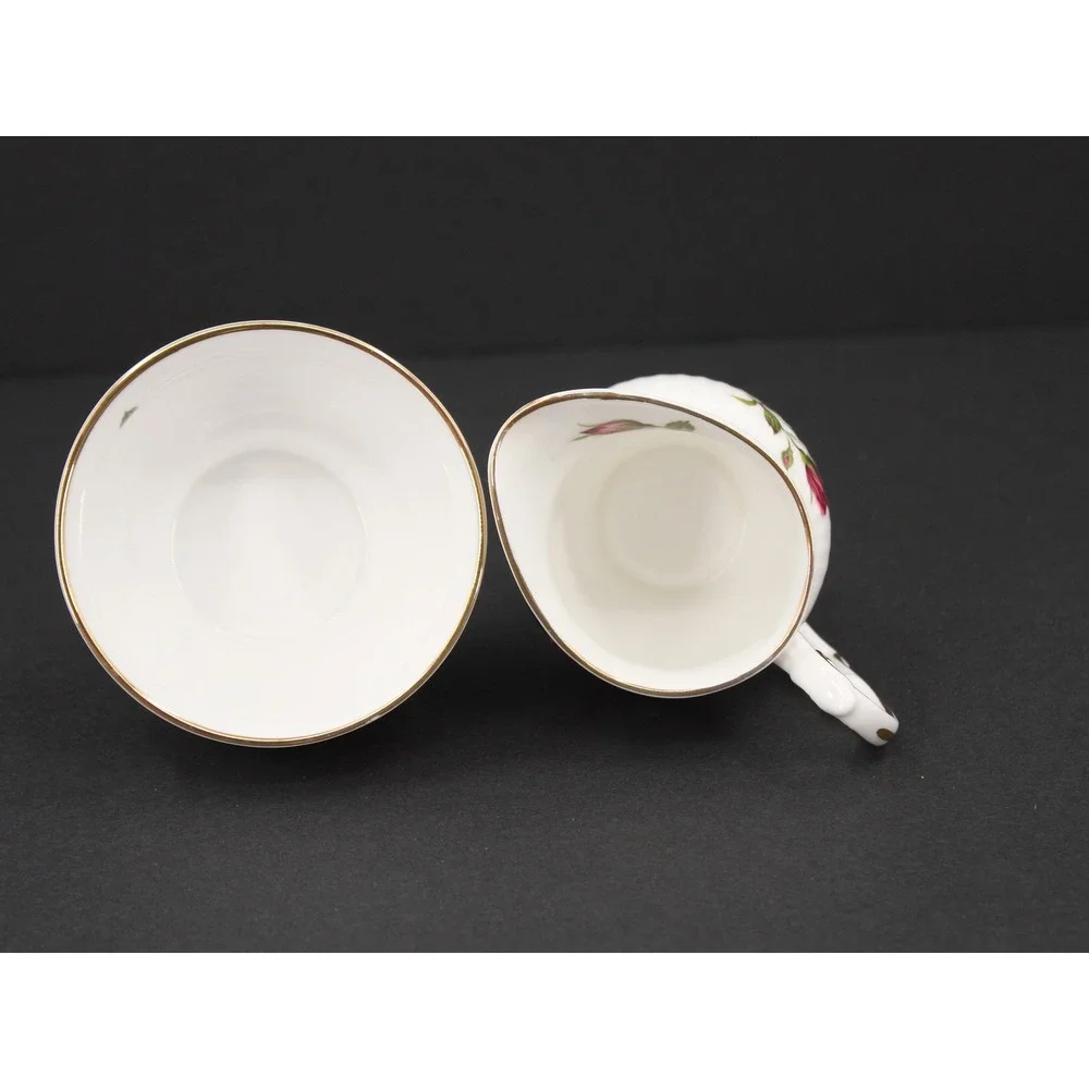 Elizabethan‎ Fine Bone China Creamer and Sugar Bowl Set Red Rose Made in England